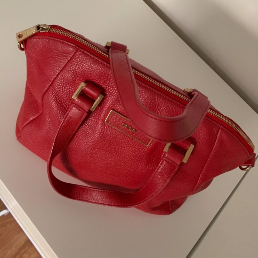 Vintage DKNY 100% leather red bag with strap
